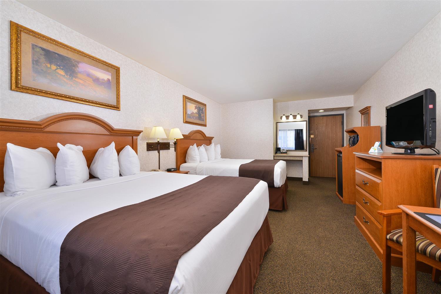 Revel Hotel Minot - Surestay Collection By Best Western Exterior foto
