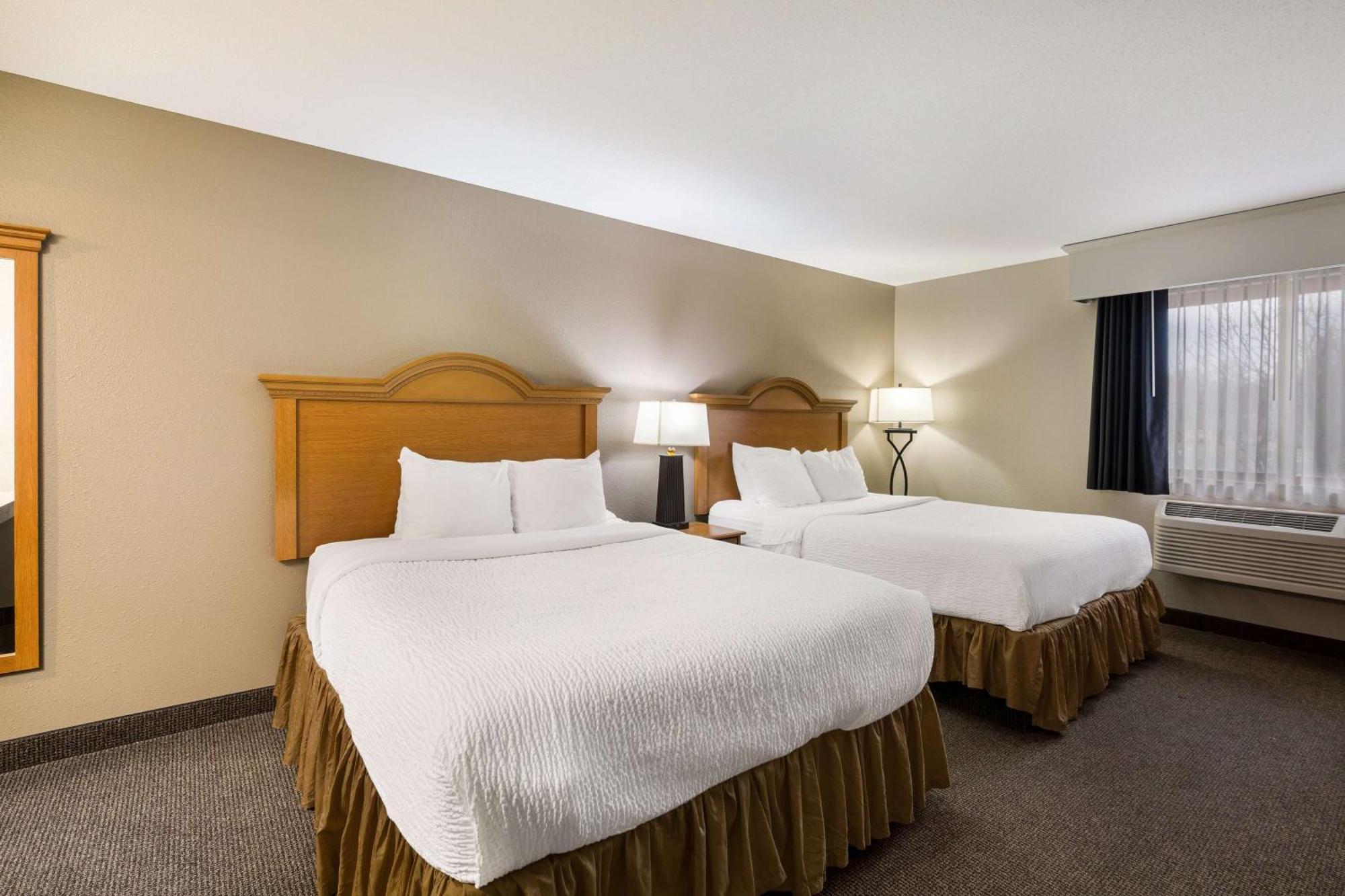 Revel Hotel Minot - Surestay Collection By Best Western Exterior foto